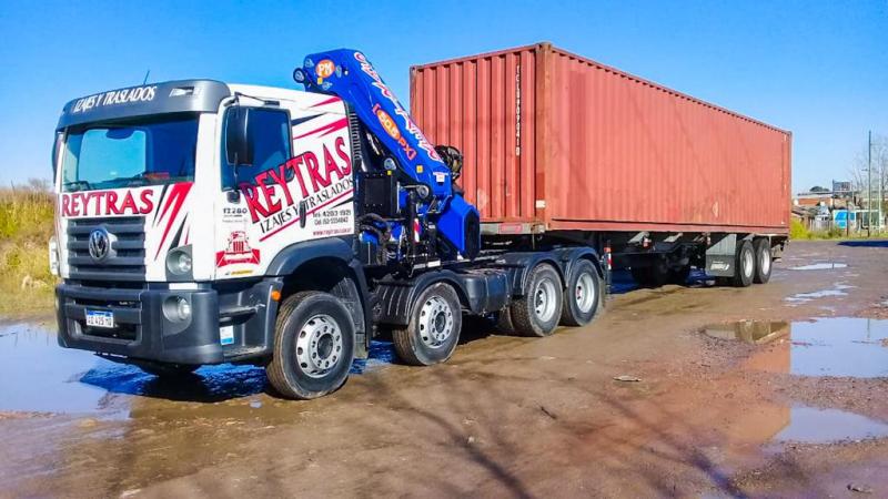 ALQUILER DE  CAMIÓN CON HIDROGRÚA DE 50 TONELAMETROS CON ARAÑA PORTA CONTENEDOR (EQ30)